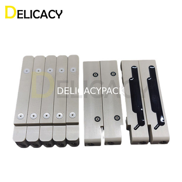 64M-390977 อะไหล่ตัวยึดอิเล็กโทรดพร้อมโพลีเอสเตอร์อิเล็กโทรดคู่สำหรับเครื่องเชื่อม